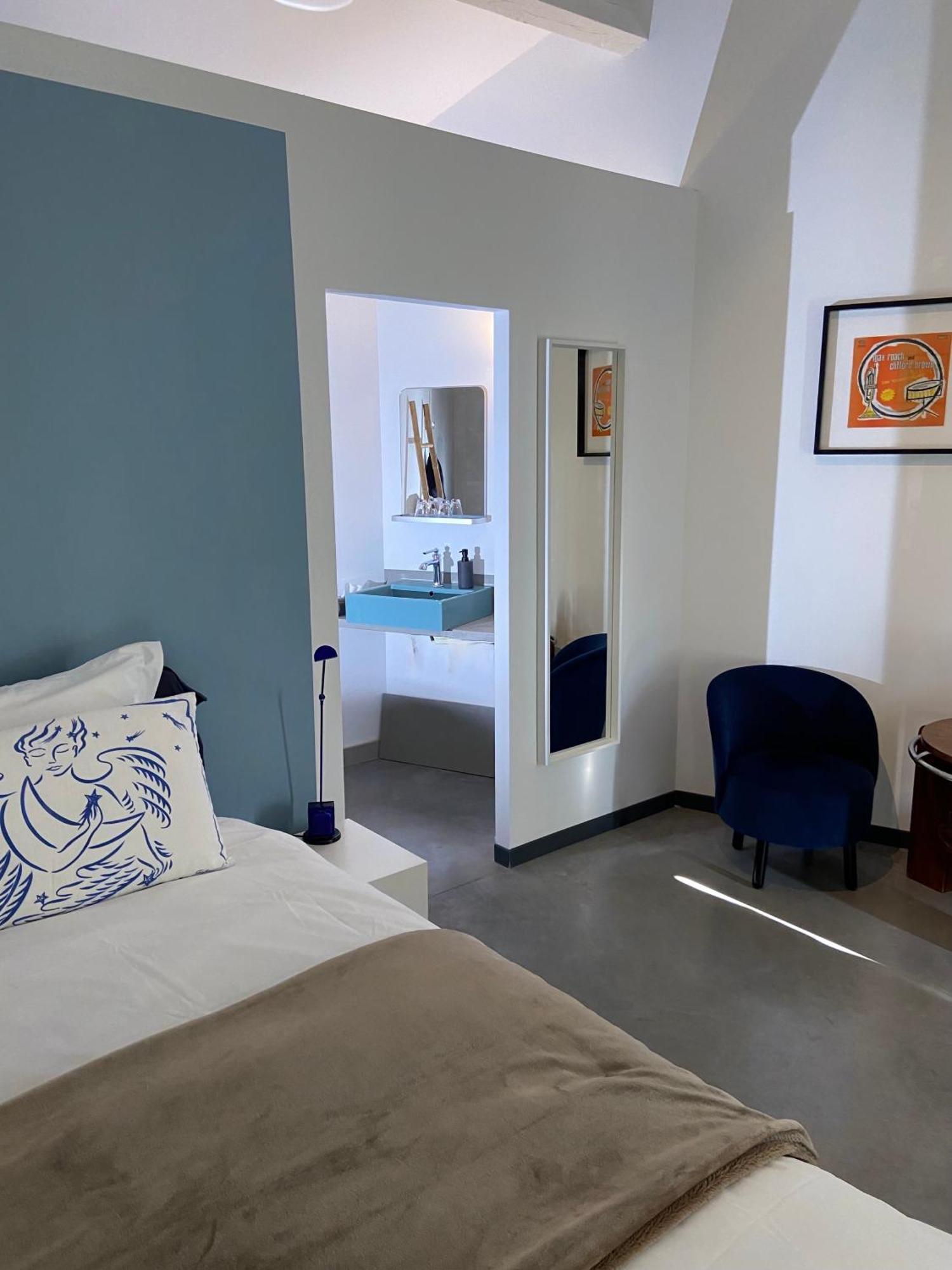 Les Esplanes Bed & Breakfast La Garde-Adhémar Dış mekan fotoğraf